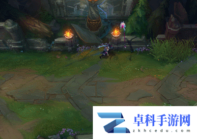 《英雄联盟》凯隐纯白之月皮肤价格及特效展示