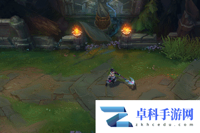 《英雄联盟》凯隐纯白之月皮肤价格及特效展示